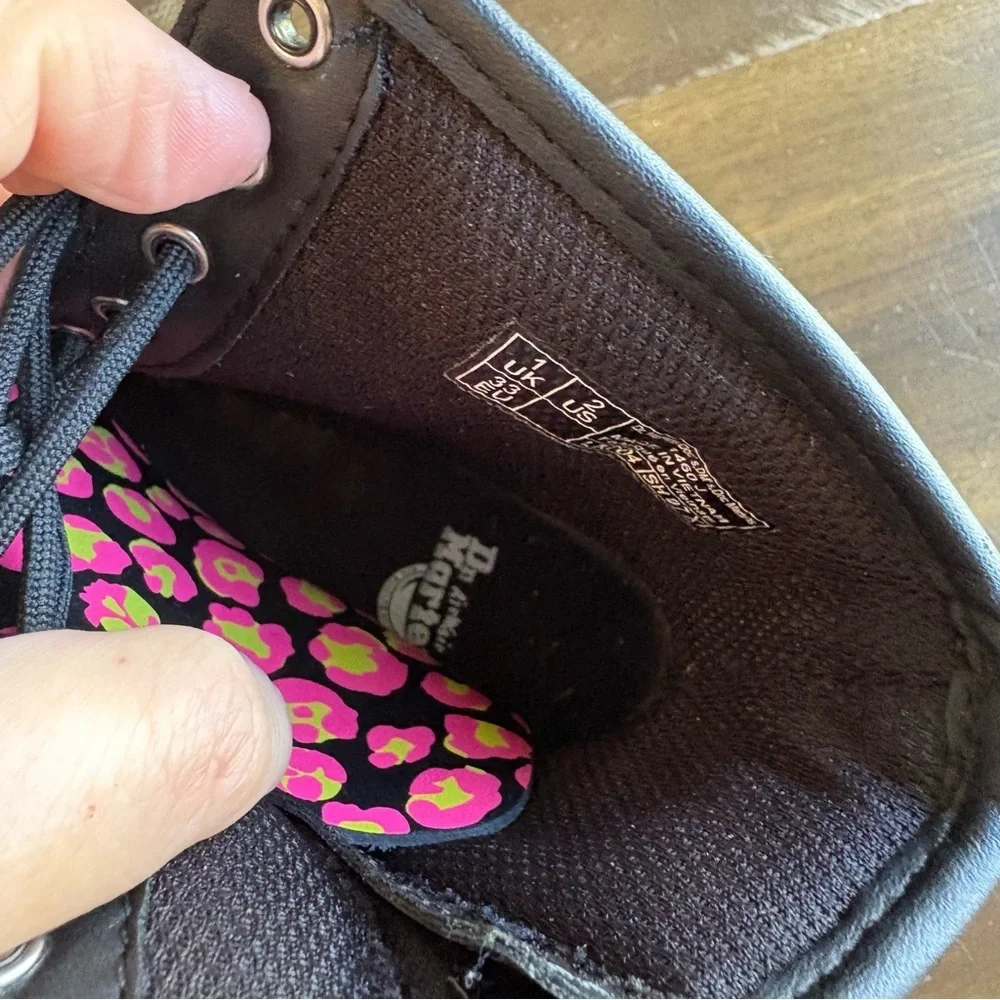 Dr. Martens Docs Hot Pink Animal Print Cheetah Leopard Combat Boots Lace Girls 2
